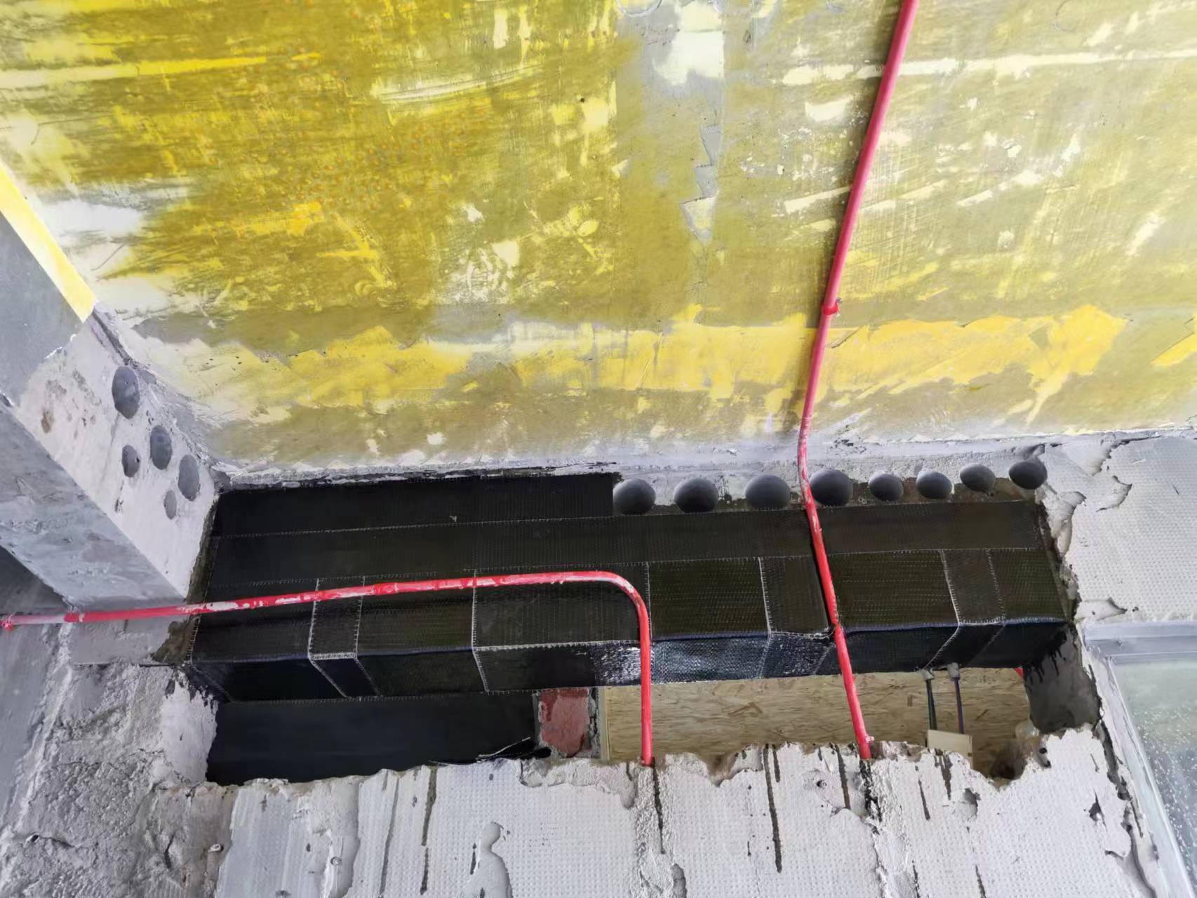 瓦房店梁底钢筋被打断的加固方法